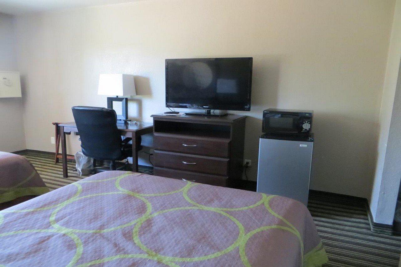 Super 8 By Wyndham Fort Myers Zewnętrze zdjęcie